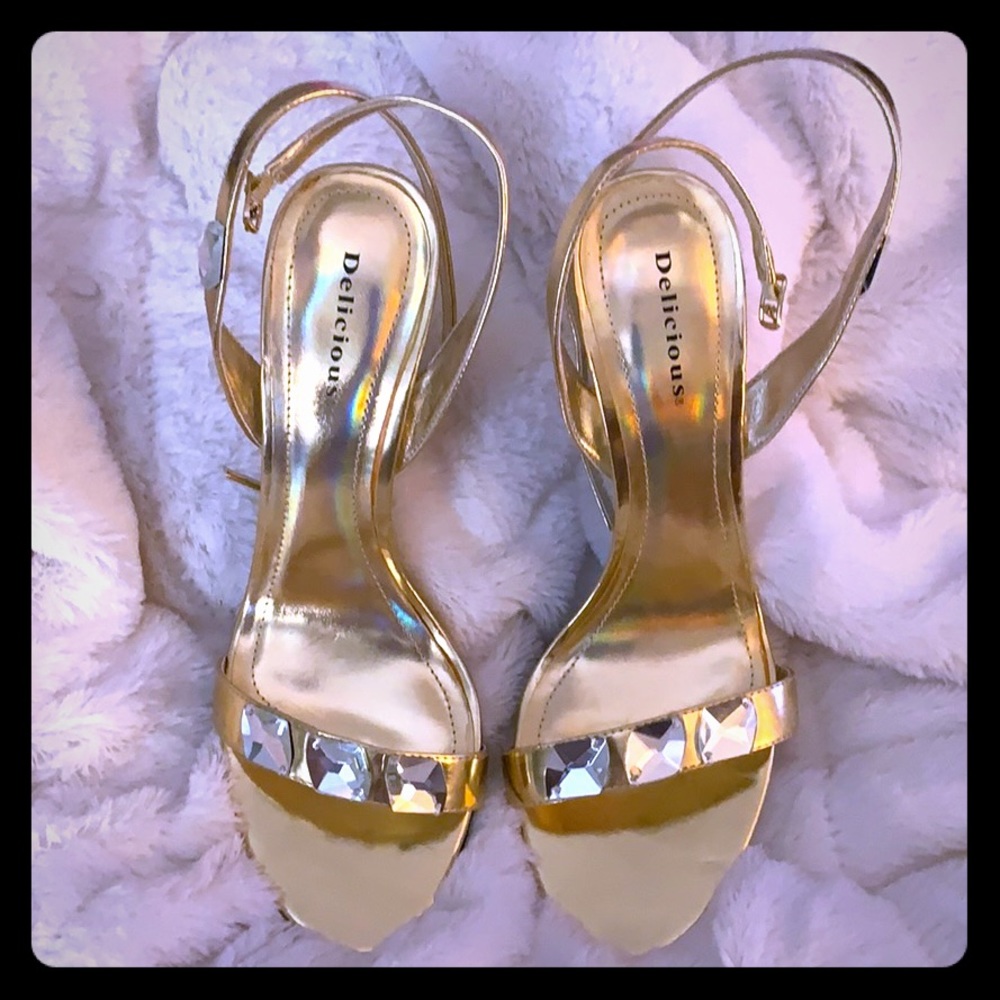 Delicious Gold/Diamond Embellishment Heels.